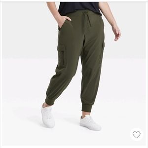 Women's Stretch Woven Tapered Cargo Pants - All in Motion Olive XXL